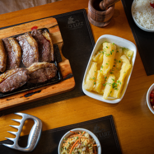 Picanha_Completa-dcac75a23121bc56842e945325565d2a_m